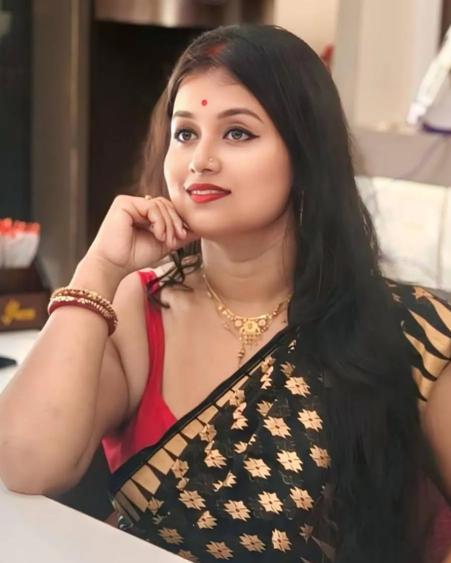 house wife call girl chanda